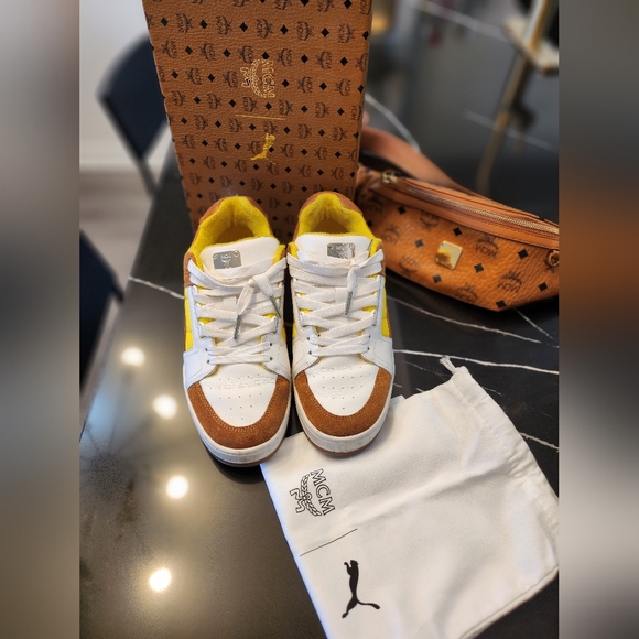 Authentic MCM RUNNER SHOES - Picture 2 of 8